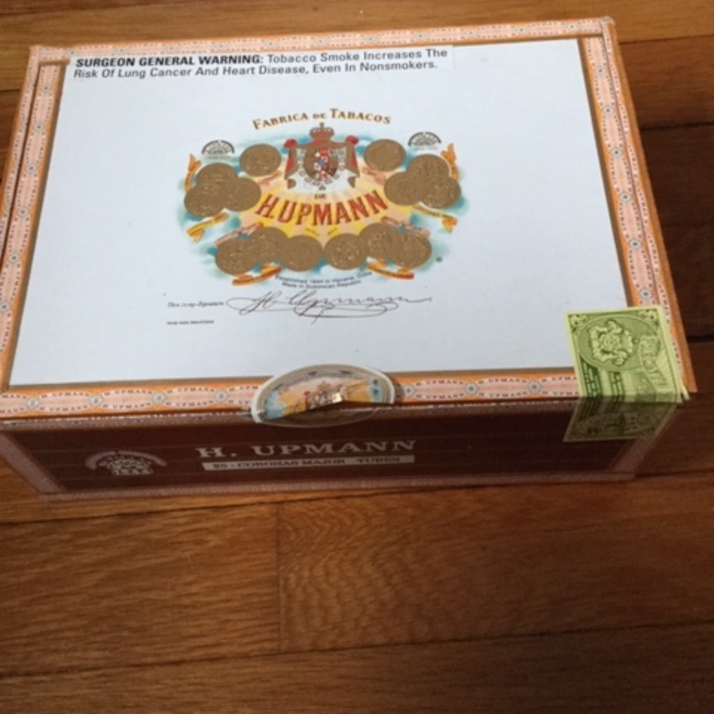 Vintage Cigar Box H Upmann Collectors Item